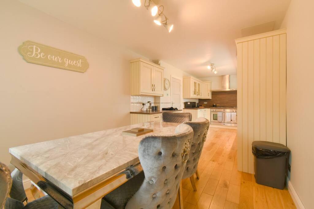 Luxurious & Tranquil Riverside Getaway Great Harwood Luaran gambar
